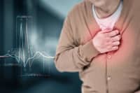 3個癥狀，暗示“腦?；蛑酗L”！被“盯上”怎么辦？